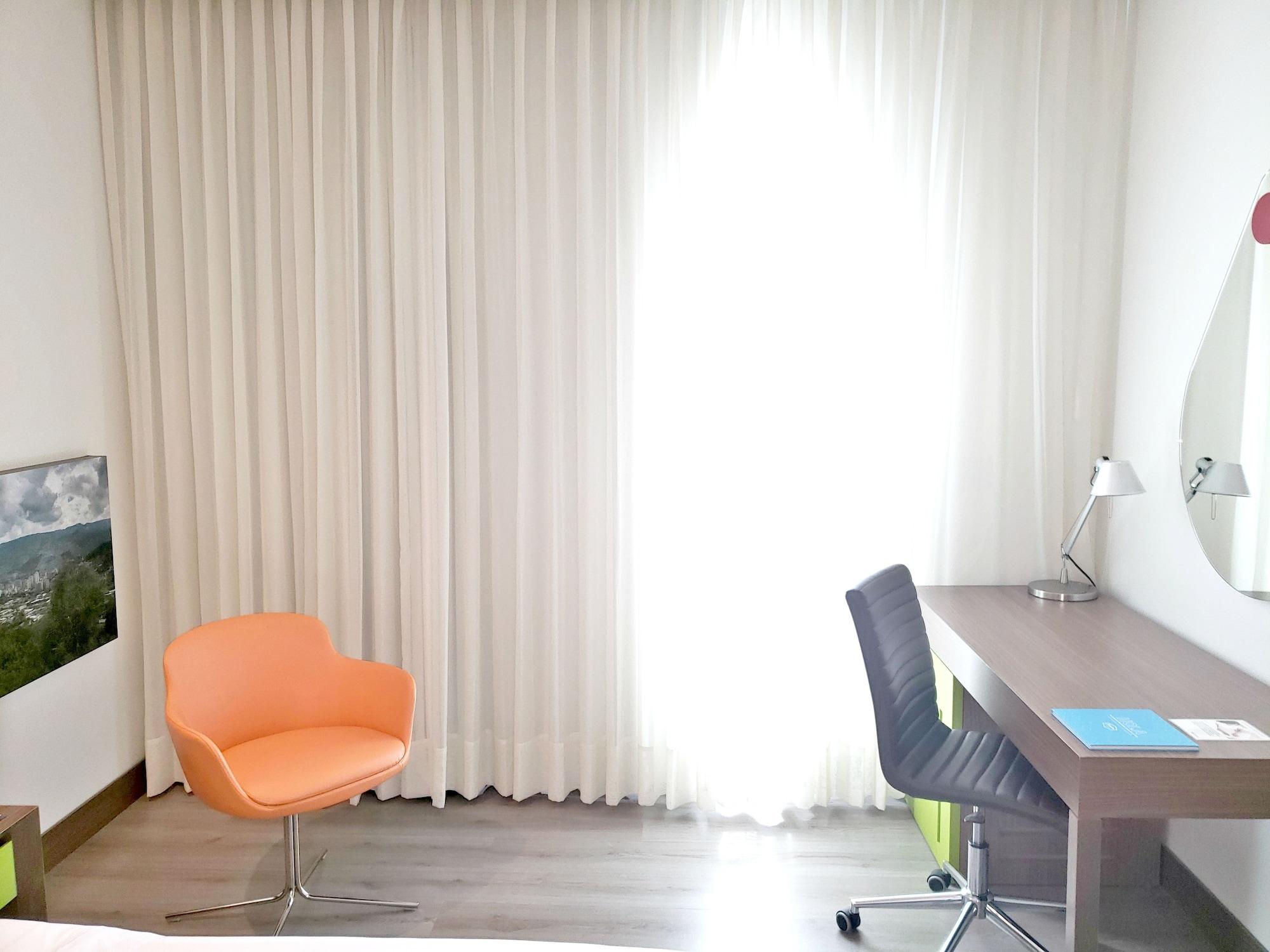 Hampton By Hilton Yopal Hotel Bagian luar foto