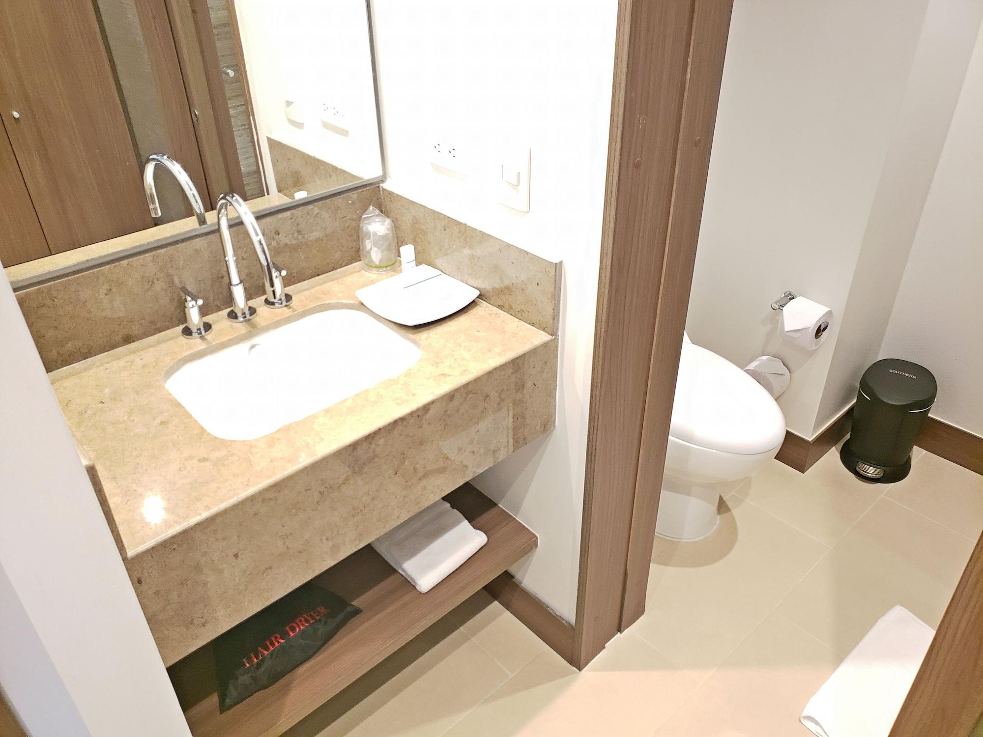 Hampton By Hilton Yopal Hotel Bagian luar foto