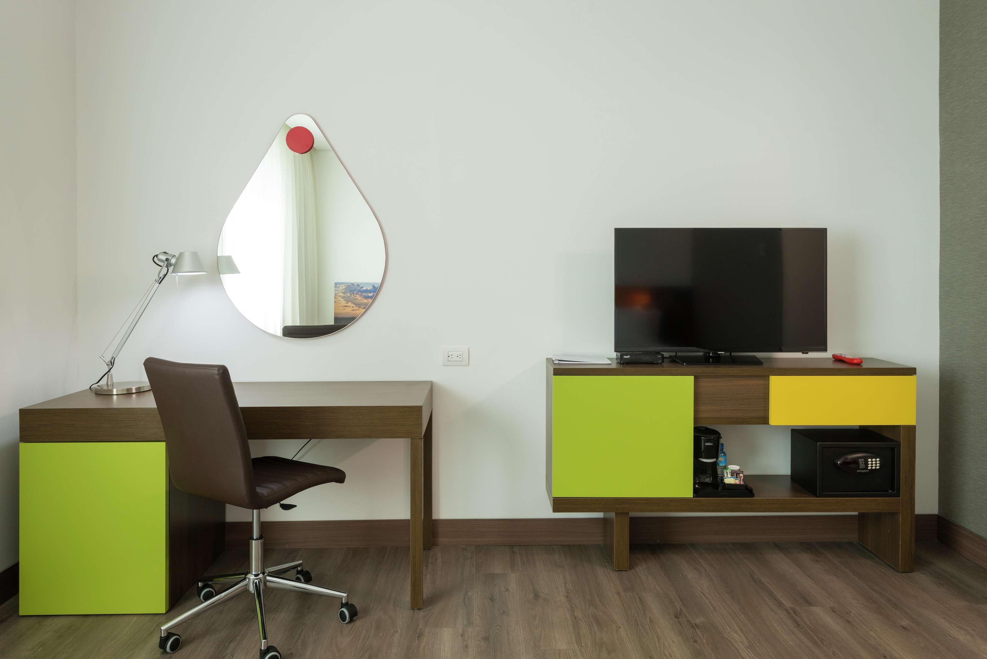 Hampton By Hilton Yopal Hotel Bagian luar foto
