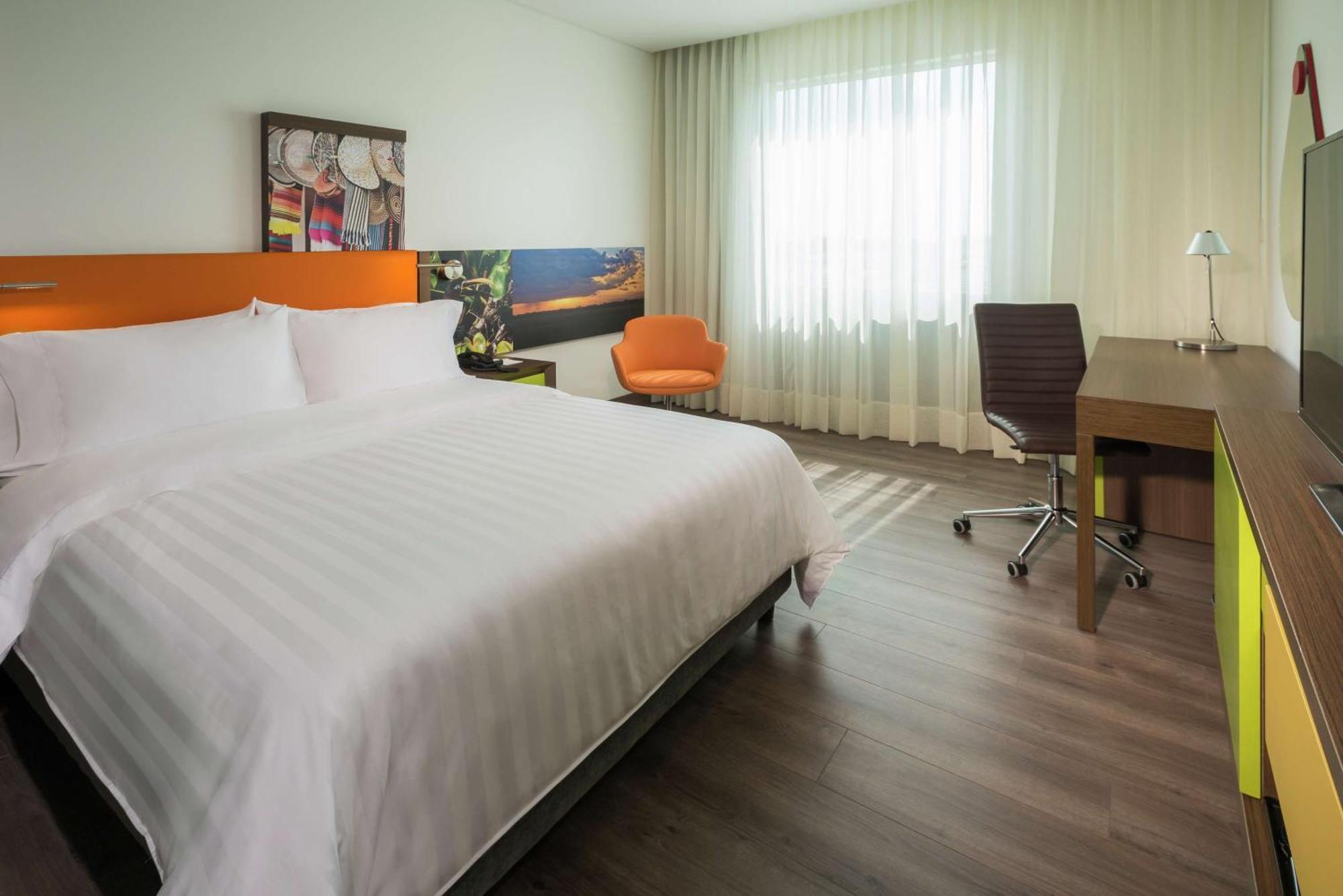 Hampton By Hilton Yopal Hotel Bagian luar foto