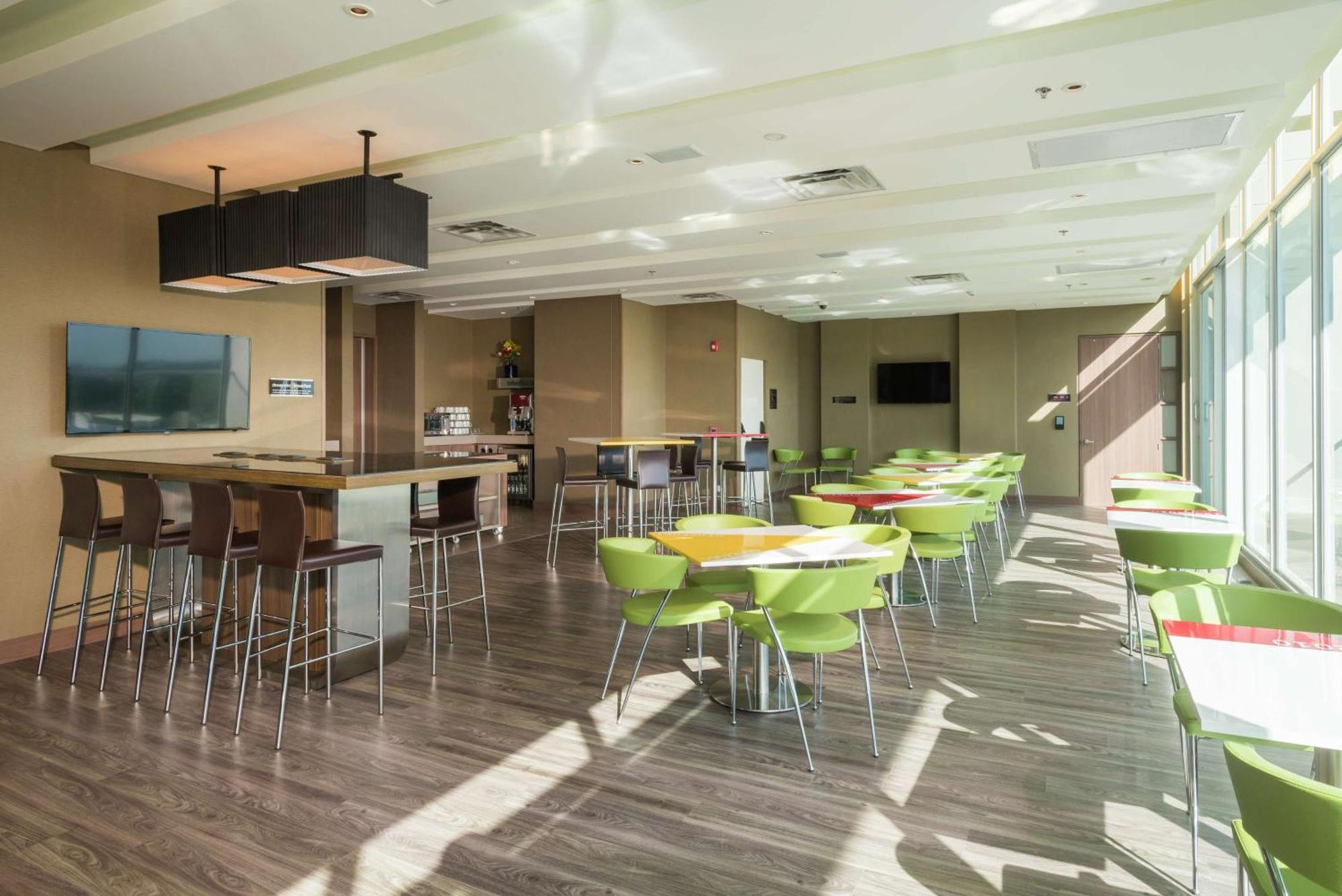 Hampton By Hilton Yopal Hotel Bagian luar foto