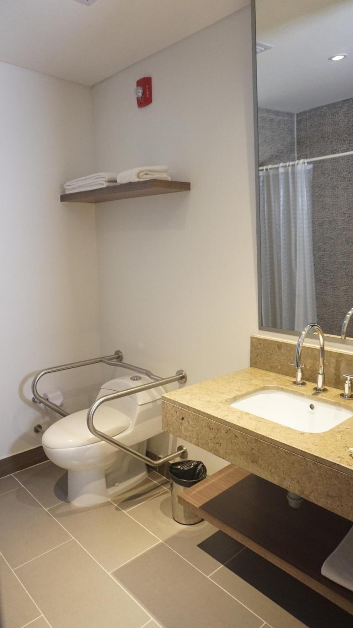 Hampton By Hilton Yopal Hotel Bagian luar foto