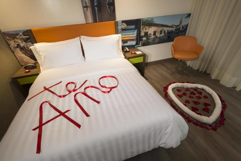 Hampton By Hilton Yopal Hotel Bagian luar foto
